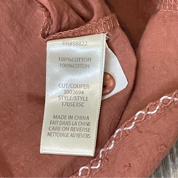 Max Studio Women’s Embroidered Peasant Blouse Swiss Dot Top Size Large - Picture 9 of 10